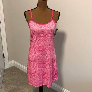 ✨NWT pink night gown